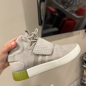 Adidas Tubular Invader
